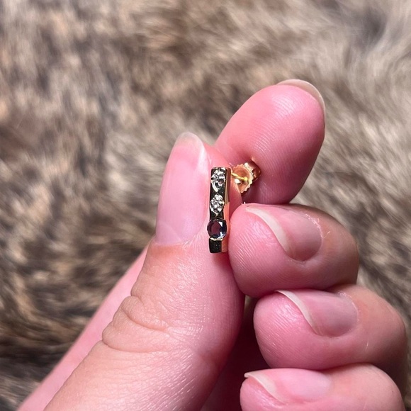 14k yellow gold tanzanite/iolite and diamond bar post earrings - Picture 5 of 7